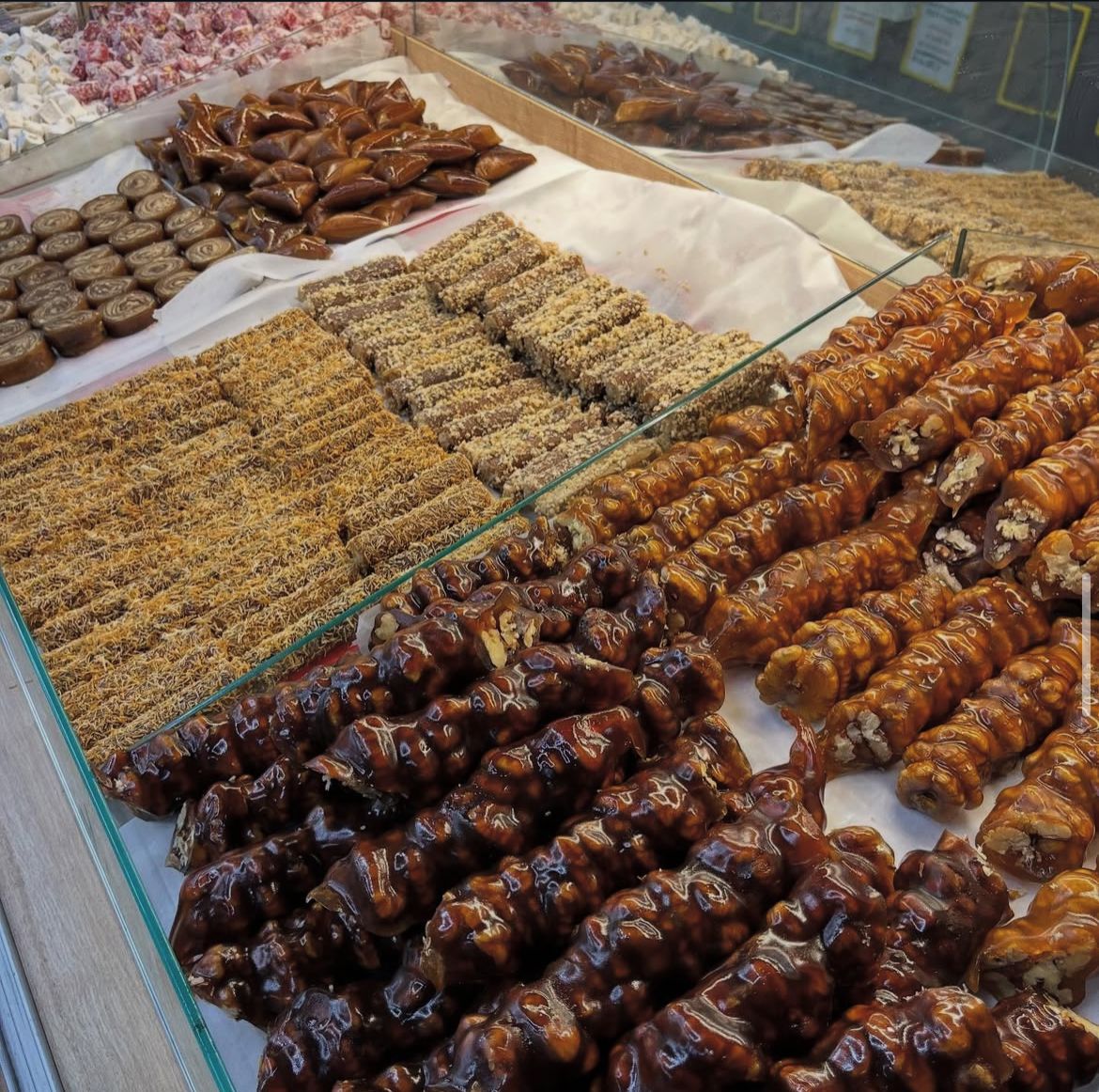 E&B Kuruyemiş Dünyası